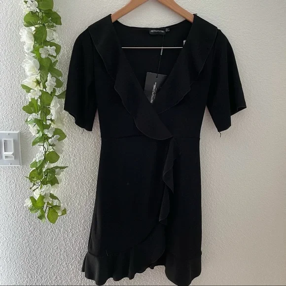 Prettylittlething Black Frill Detail Wrap Dress - Picture 3 of 9